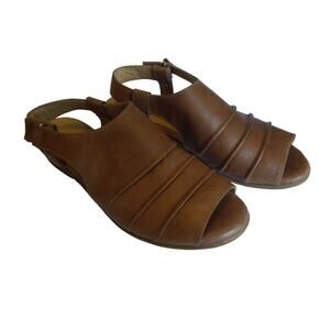 Bussola Women's Size EU 38 US 7.5 Leather Coimbra Glove Sandals Capretto Toffee